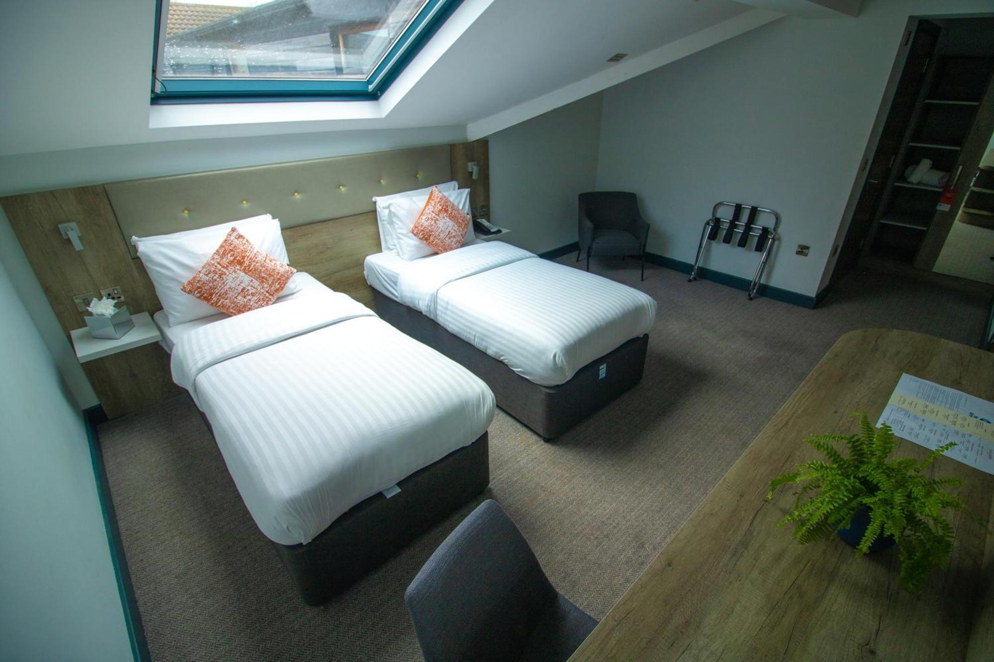 Best Western Rockingham Forest Hotel Corby Eksteriør billede