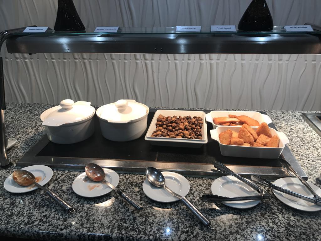 Best Western Rockingham Forest Hotel Corby Eksteriør billede